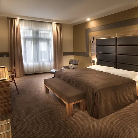 Hotel Art William 4*