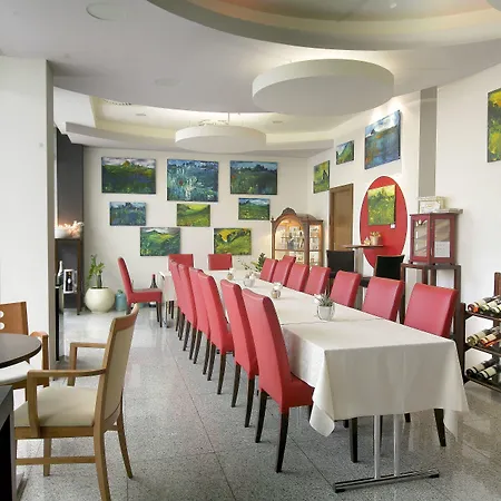 Hotel Art William 4*