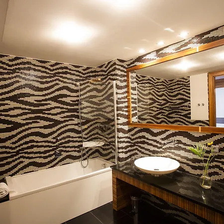 فندق آرت ويليام 4*