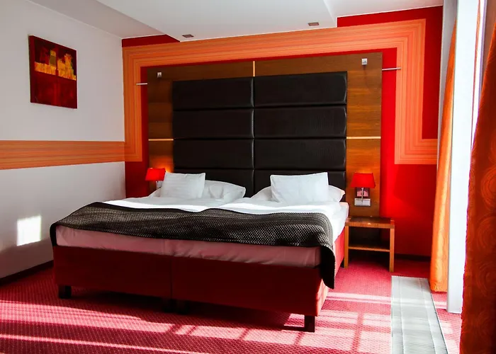 Art William Hotell 4*