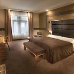 Hotel Art William 4*